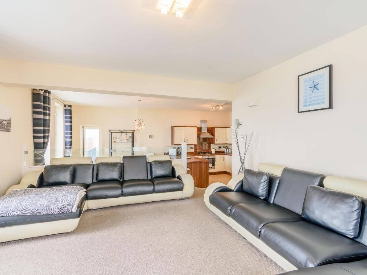 Cairns Vista Apartment Whitby Exterior photo
